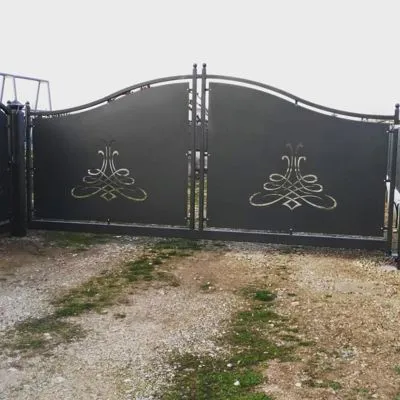 Cancello d'ingresso di un'abitazione privata