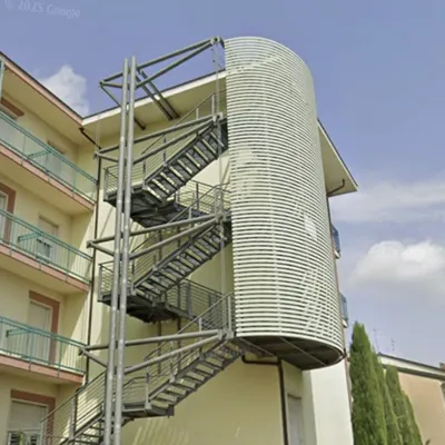 Scala d'emergenza per la casa di riposo "Morelli-Bugna"